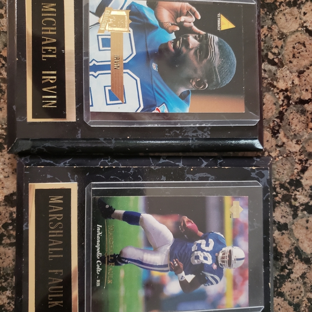 NFL plaques (set of 2)